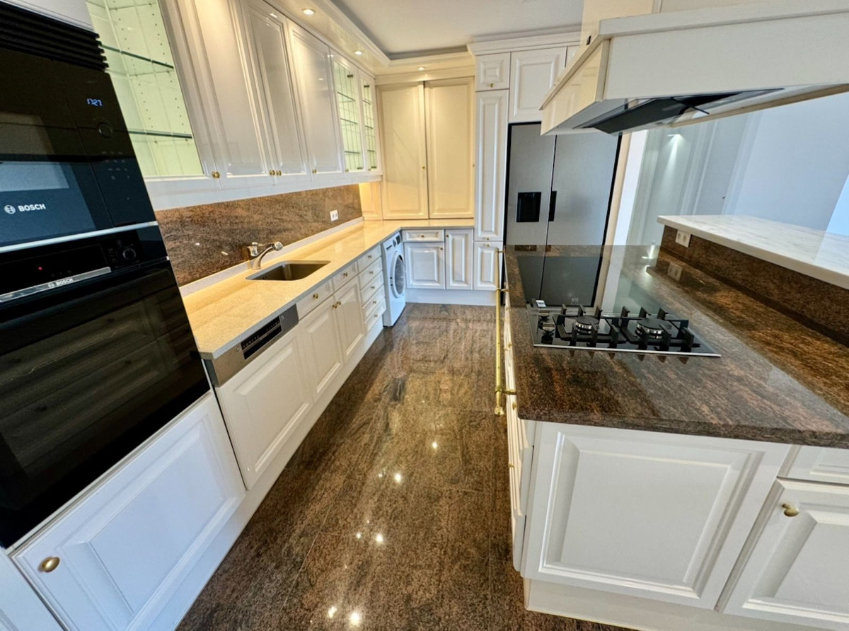 2 Bed Apartment for sale in Atalaya Costa Del Sol, Málaga, Spain