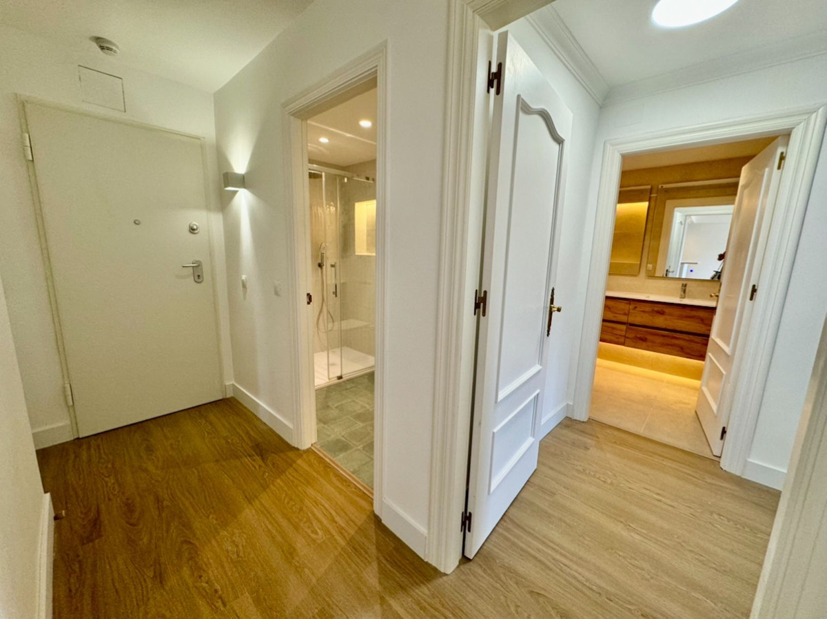 2 Bed Apartment for sale in Atalaya Costa Del Sol, Málaga, Spain
