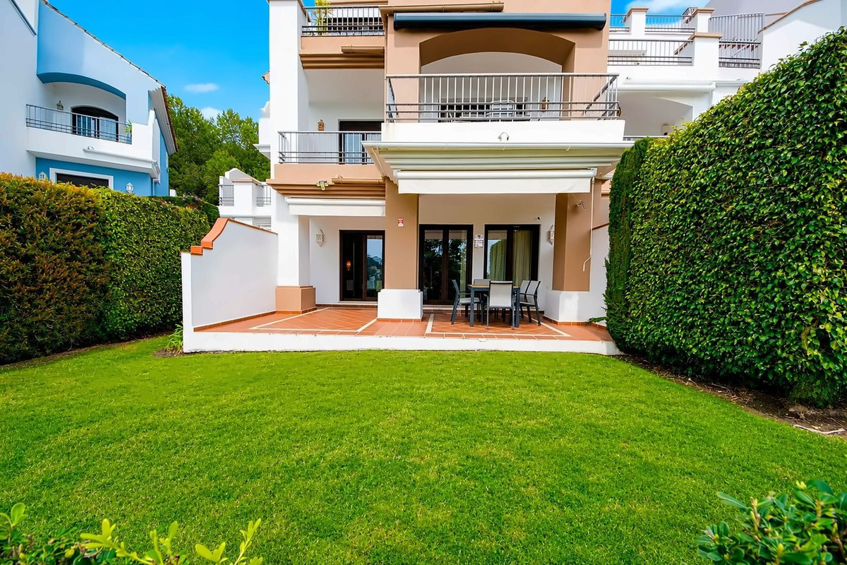 2 Bed Apartment for sale in Los Arqueros Costa Del Sol, Málaga, Spain