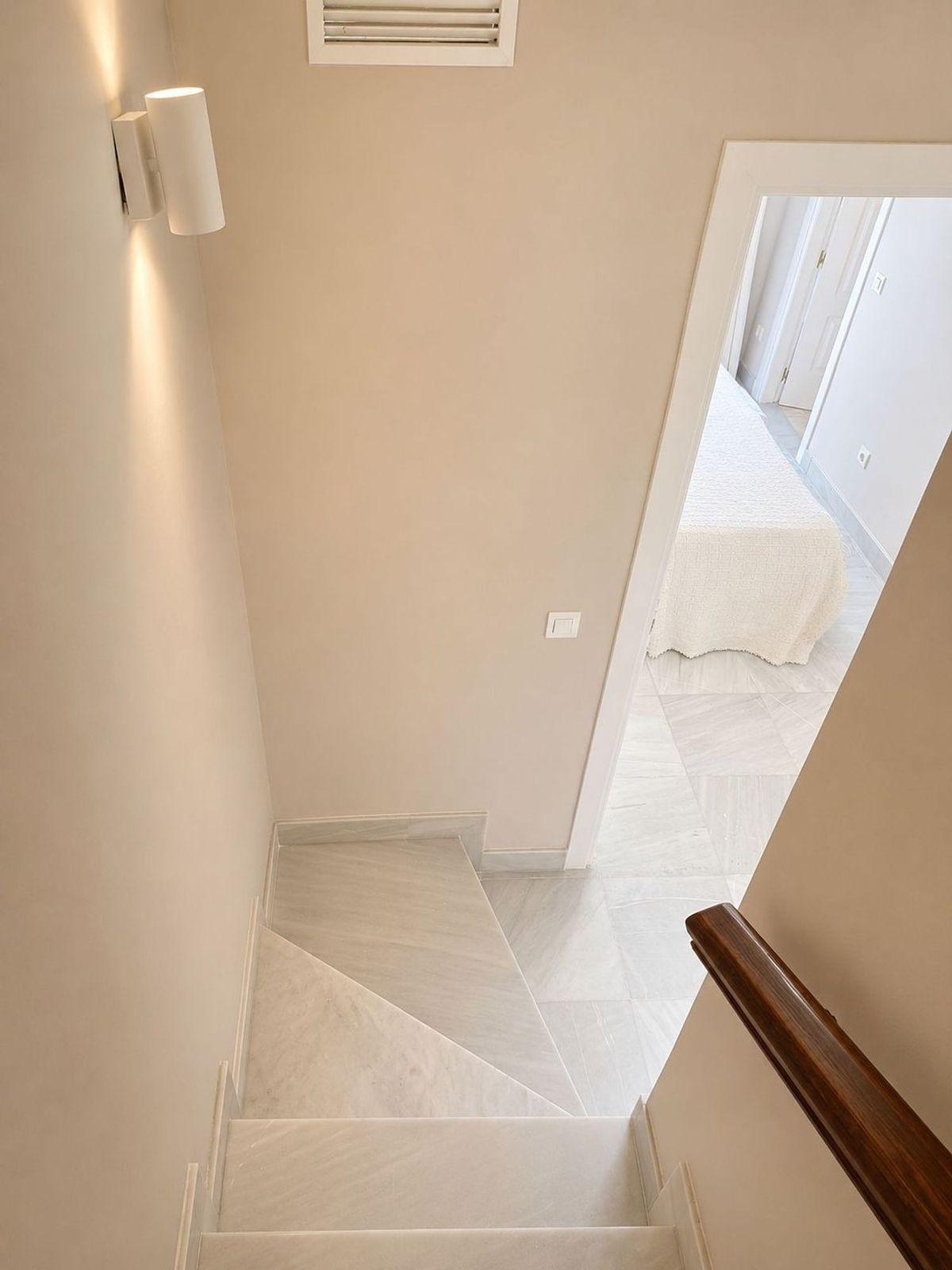3 Bed Apartment for sale in La Quinta Costa Del Sol, Málaga, Spain