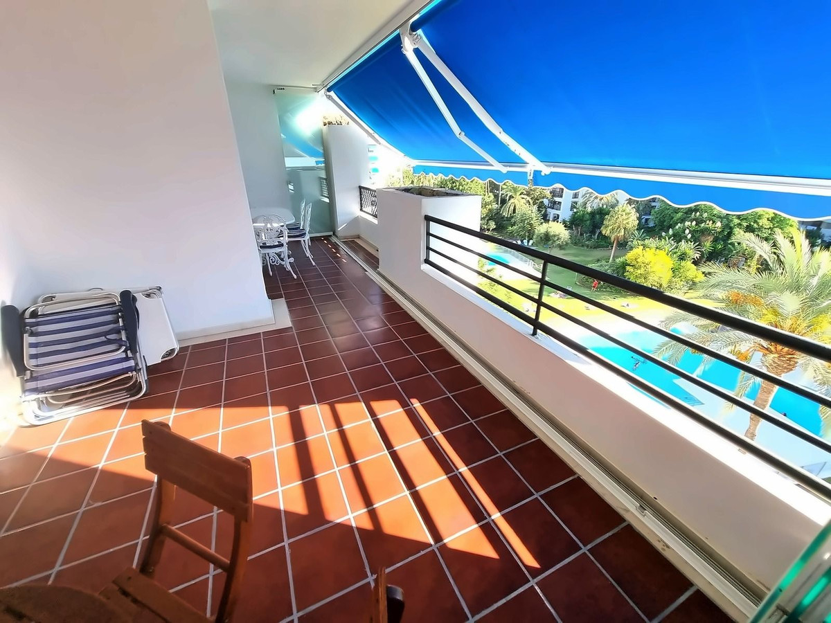 2 Bed Apartment for sale in Puerto Banús Costa Del Sol, Málaga, Spain