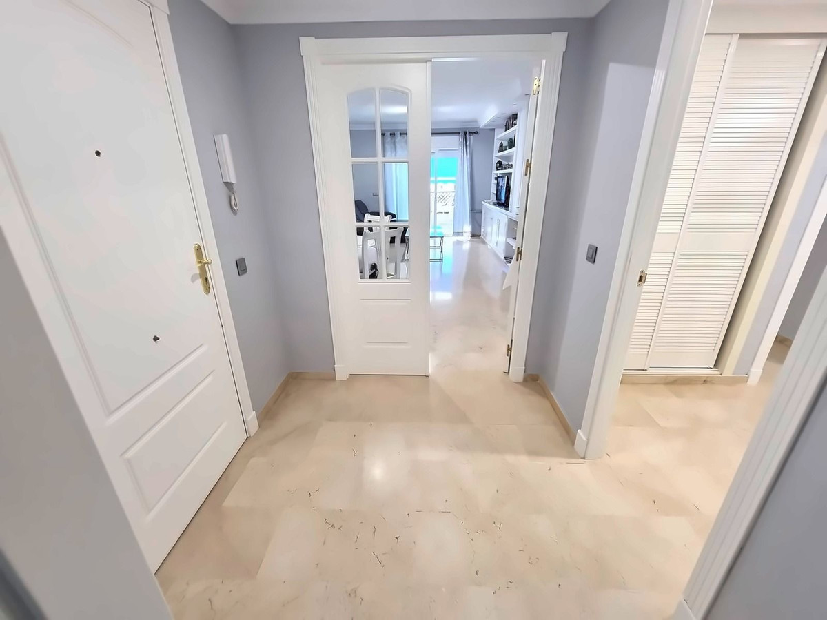 2 Bed Apartment for sale in Puerto Banús Costa Del Sol, Málaga, Spain