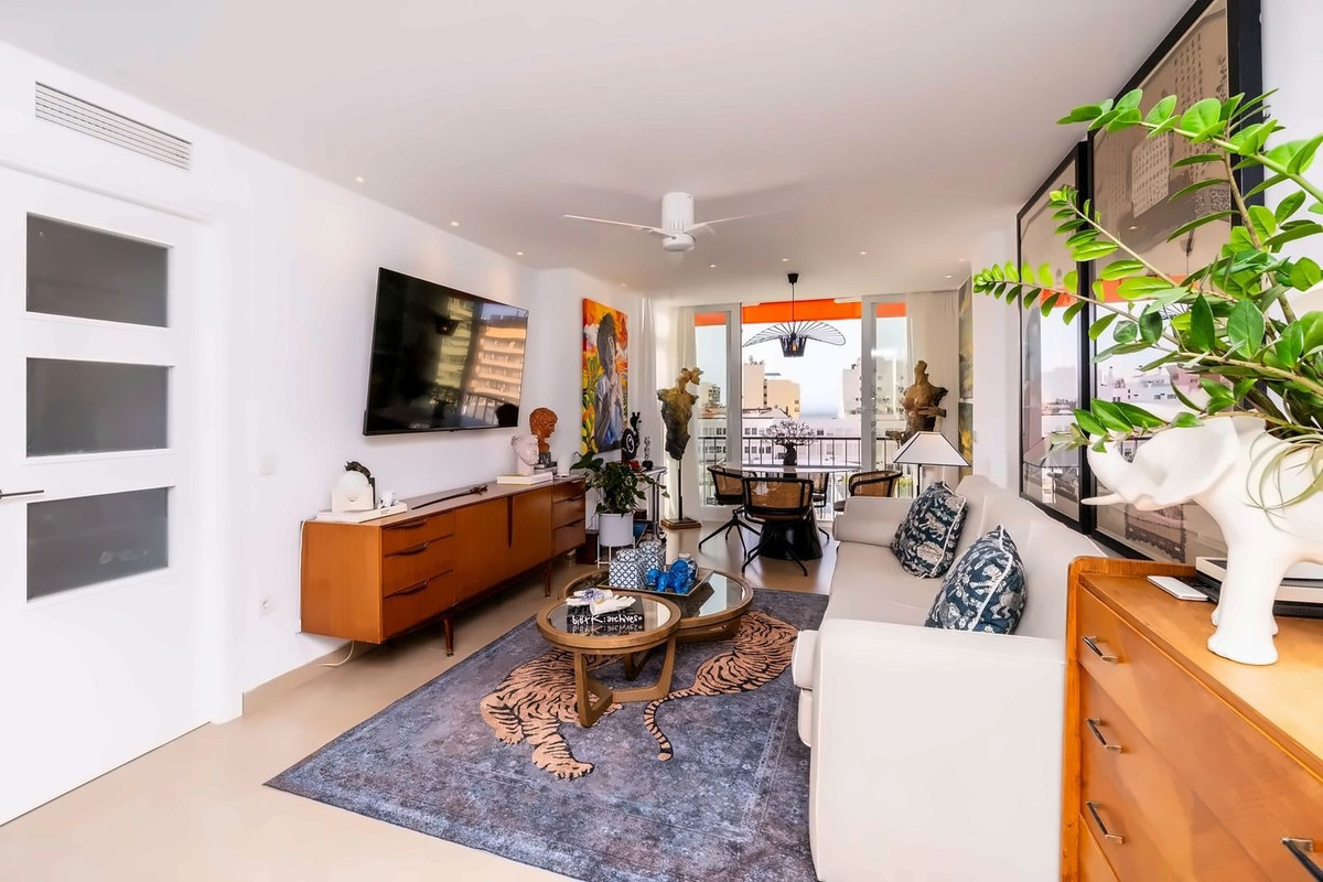 3 Bed Apartment for sale in Marbella Costa Del Sol, Málaga, Spain
