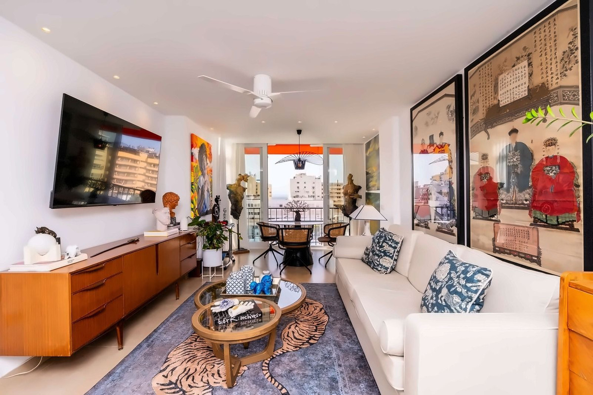 3 Bed Apartment for sale in Marbella Costa Del Sol, Málaga, Spain