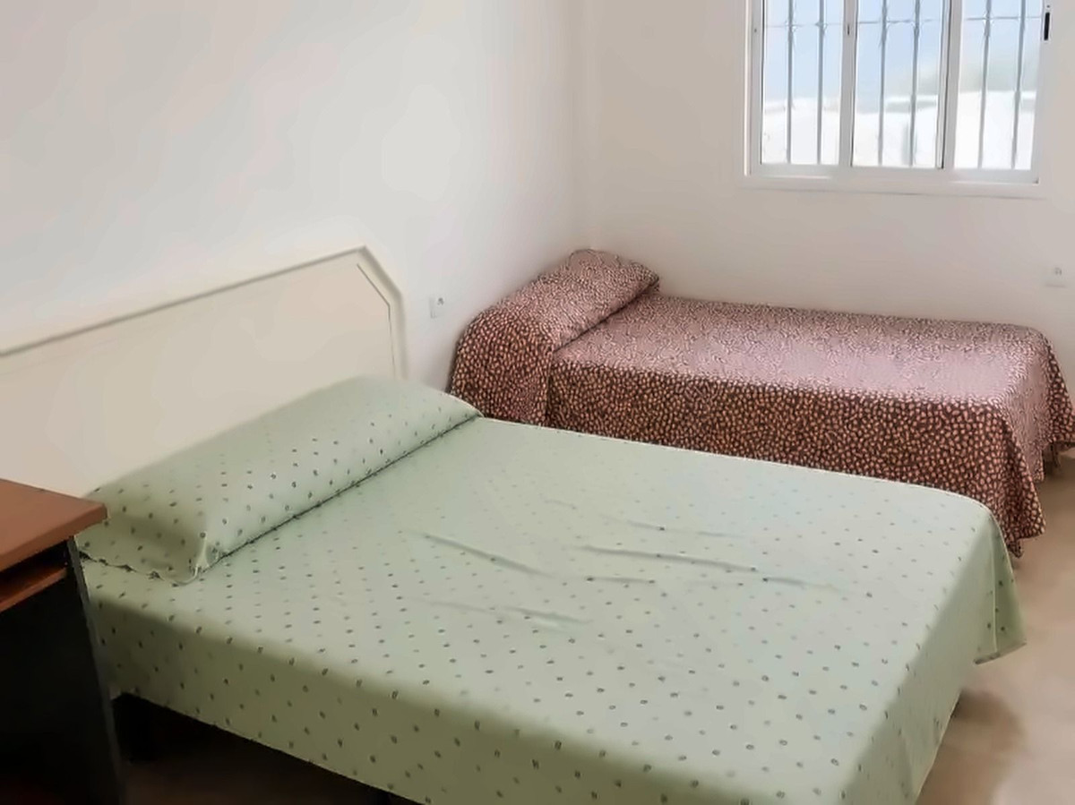 2 Bed Apartment for sale in Nueva Andalucía Costa Del Sol, Málaga, Spain
