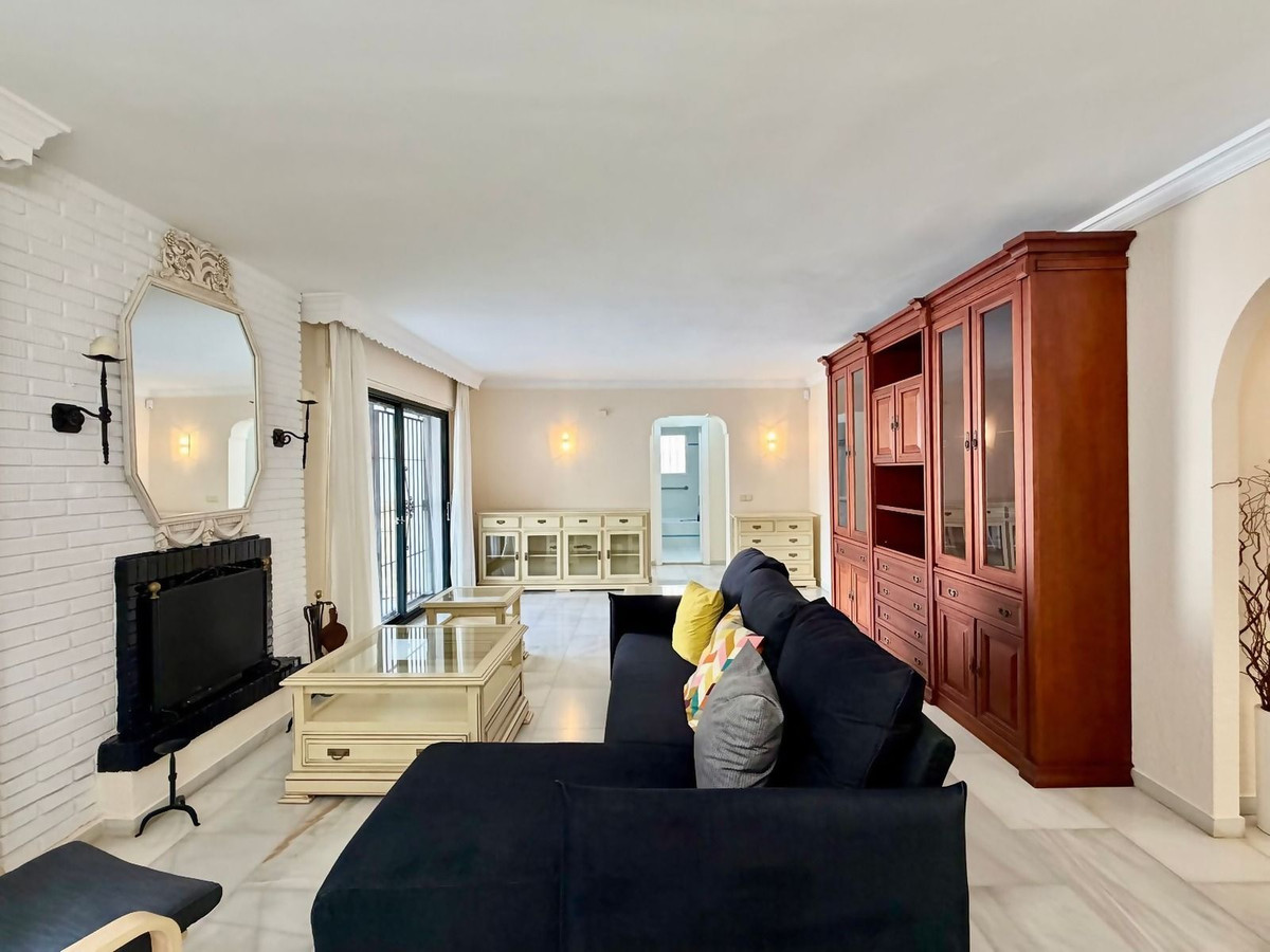 4 Bed Townhouse for sale in Las Brisas Costa Del Sol, Málaga, Spain