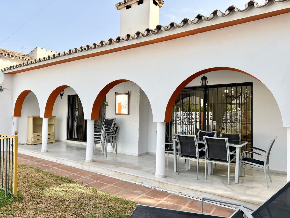 4 Bed Townhouse for sale in Las Brisas Costa Del Sol, Málaga, Spain