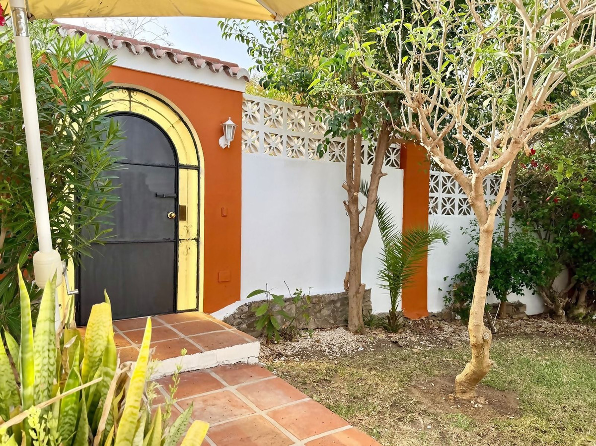 4 Bed Townhouse for sale in Las Brisas Costa Del Sol, Málaga, Spain
