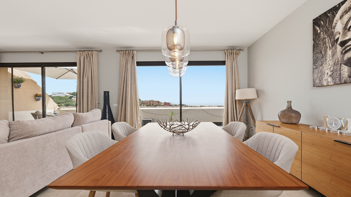 3 Bed Apartment for sale in La Duquesa Costa Del Sol, Málaga, Spain