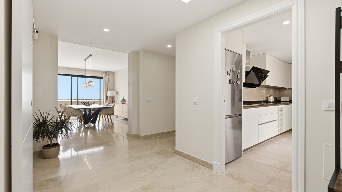 3 Bed Apartment for sale in La Duquesa Costa Del Sol, Málaga, Spain