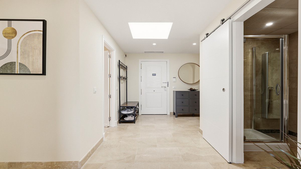3 Bed Apartment for sale in La Duquesa Costa Del Sol, Málaga, Spain