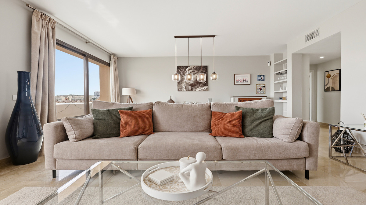 3 Bed Apartment for sale in La Duquesa Costa Del Sol, Málaga, Spain