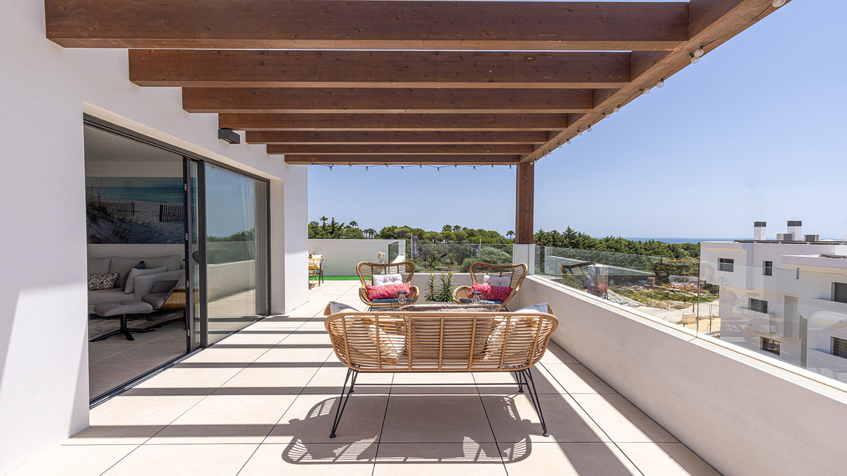3 Bed Apartment for sale in Casares Costa Del Sol, Málaga, Spain