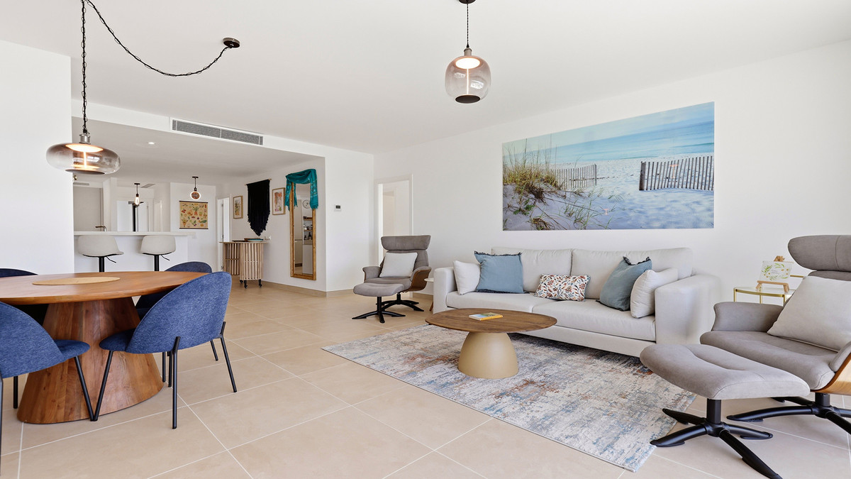 3 Bed Apartment for sale in Casares Costa Del Sol, Málaga, Spain