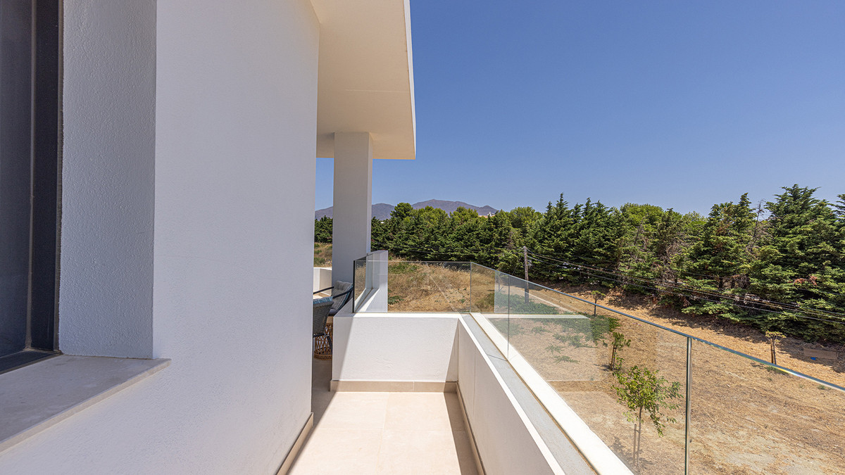3 Bed Apartment for sale in Casares Costa Del Sol, Málaga, Spain