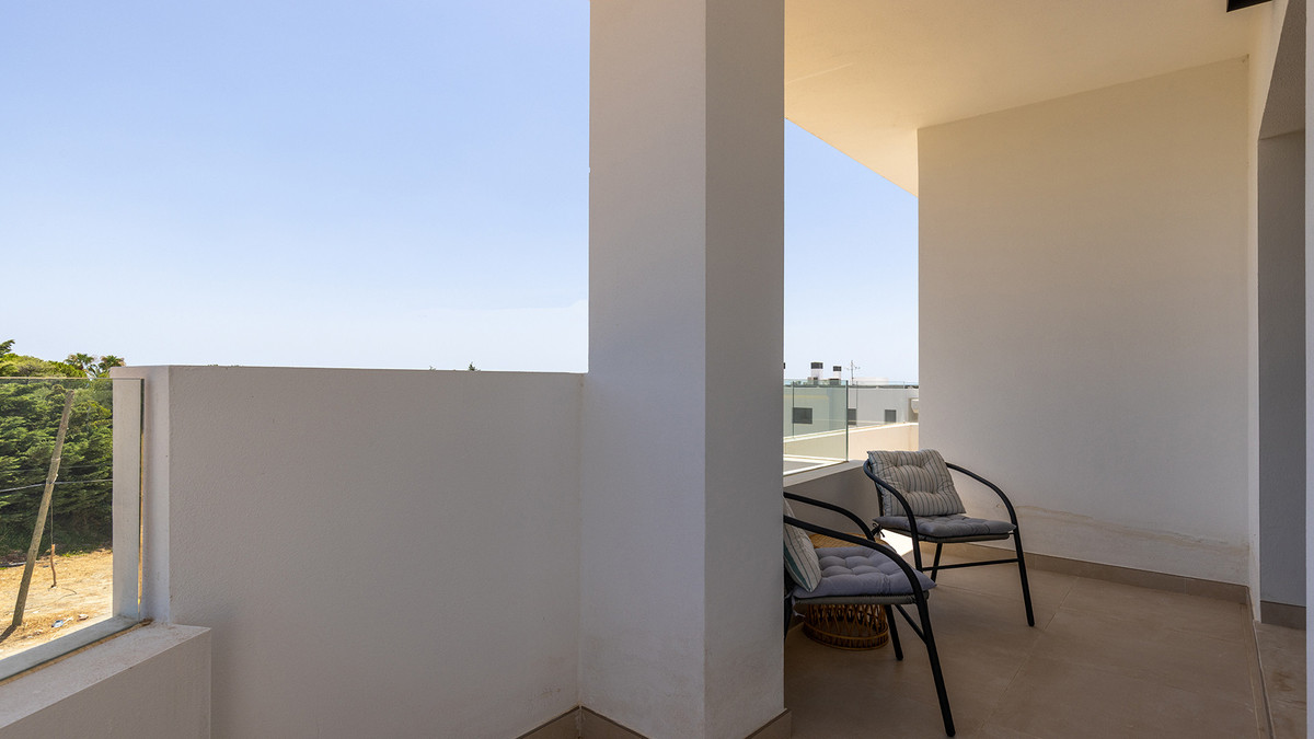 3 Bed Apartment for sale in Casares Costa Del Sol, Málaga, Spain