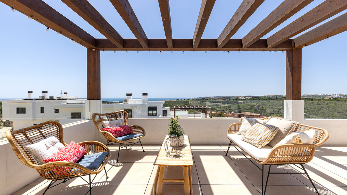 3 Bed Apartment for sale in Casares Costa Del Sol, Málaga, Spain