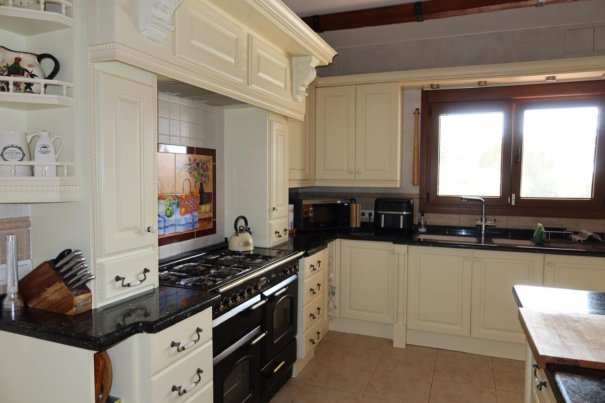 4 Bed Townhouse for sale in Orihuela Costa Blanca, Alicante, Spain