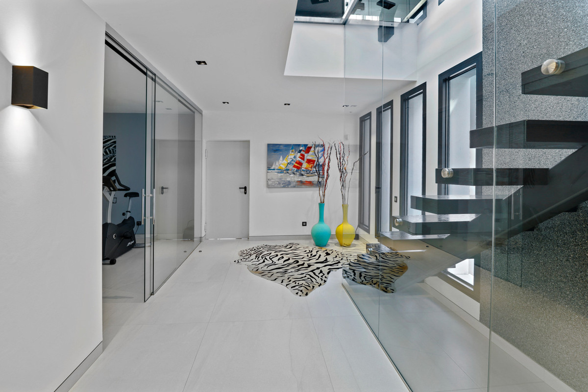Se vende Villa - Chalet de 6 dormitorios en Costa Del Sol, Málaga, España