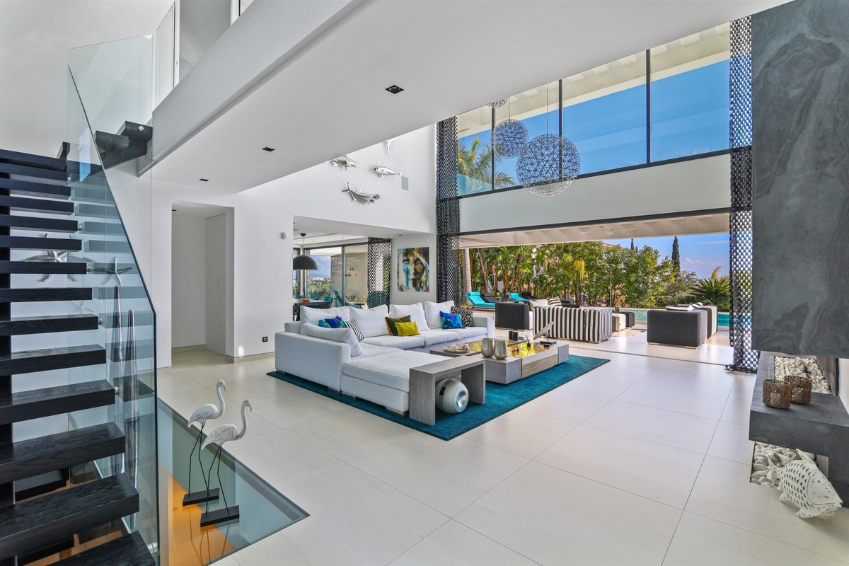 Se vende Villa - Chalet de 6 dormitorios en Costa Del Sol, Málaga, España