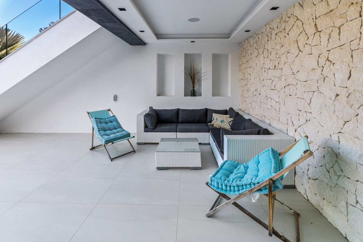 Se vende Villa - Chalet de 6 dormitorios en Costa Del Sol, Málaga, España