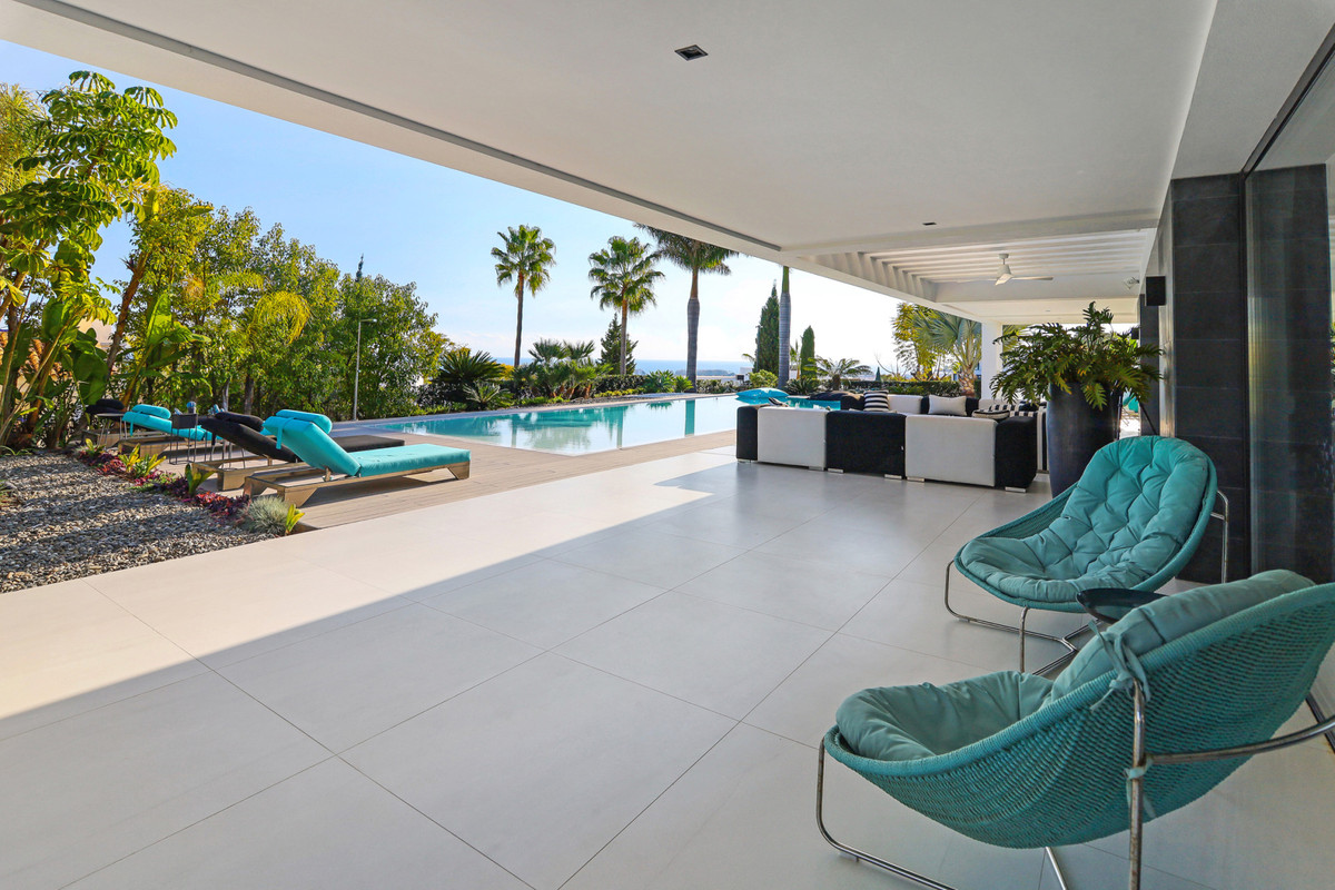 Se vende Villa - Chalet de 6 dormitorios en Costa Del Sol, Málaga, España