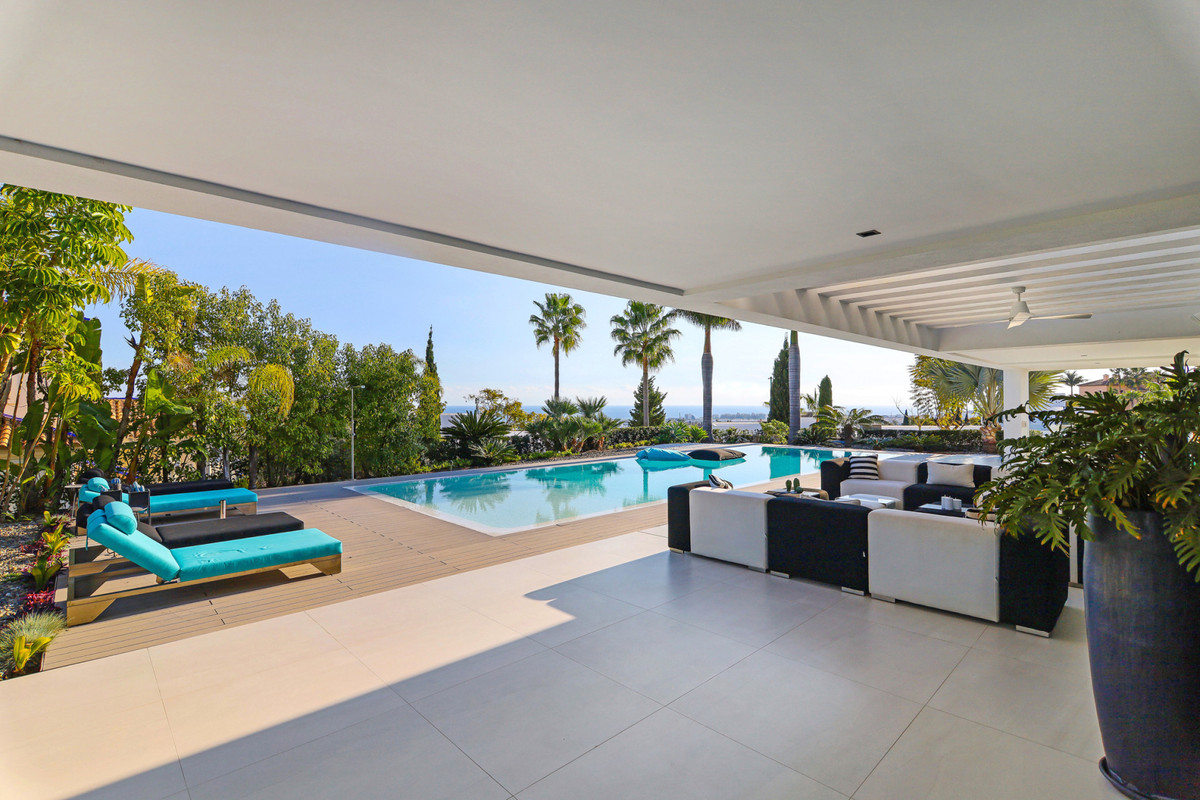 Se vende Villa - Chalet de 6 dormitorios en Costa Del Sol, Málaga, España