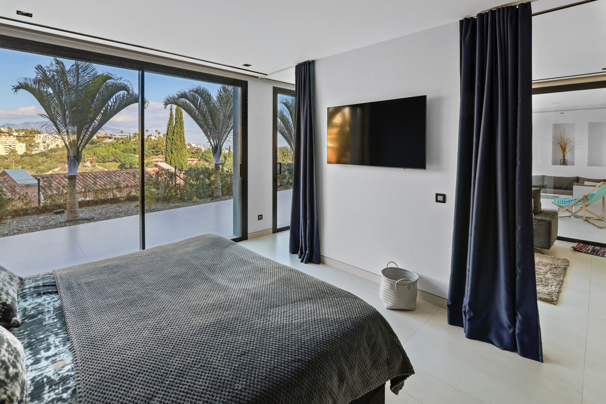 Se vende Villa - Chalet de 6 dormitorios en Costa Del Sol, Málaga, España