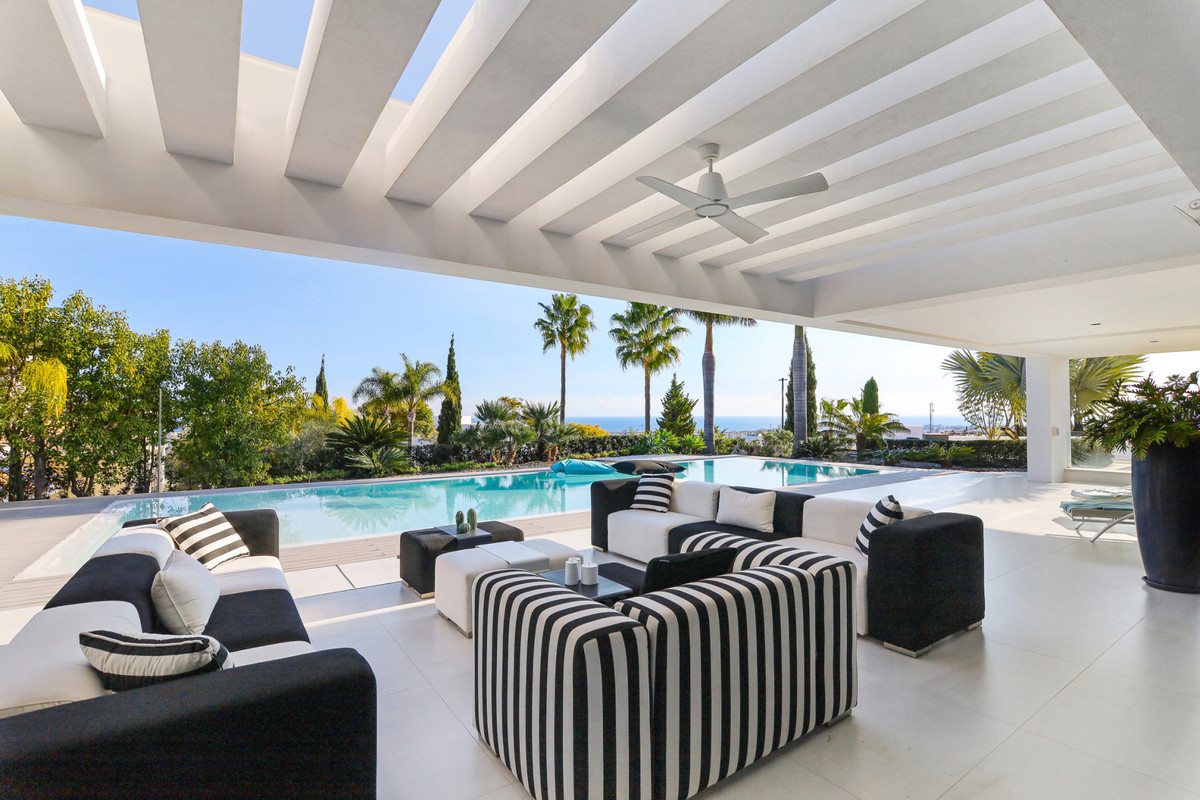 Se vende Villa - Chalet de 6 dormitorios en Costa Del Sol, Málaga, España