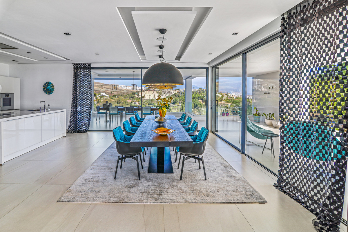 Se vende Villa - Chalet de 6 dormitorios en Costa Del Sol, Málaga, España