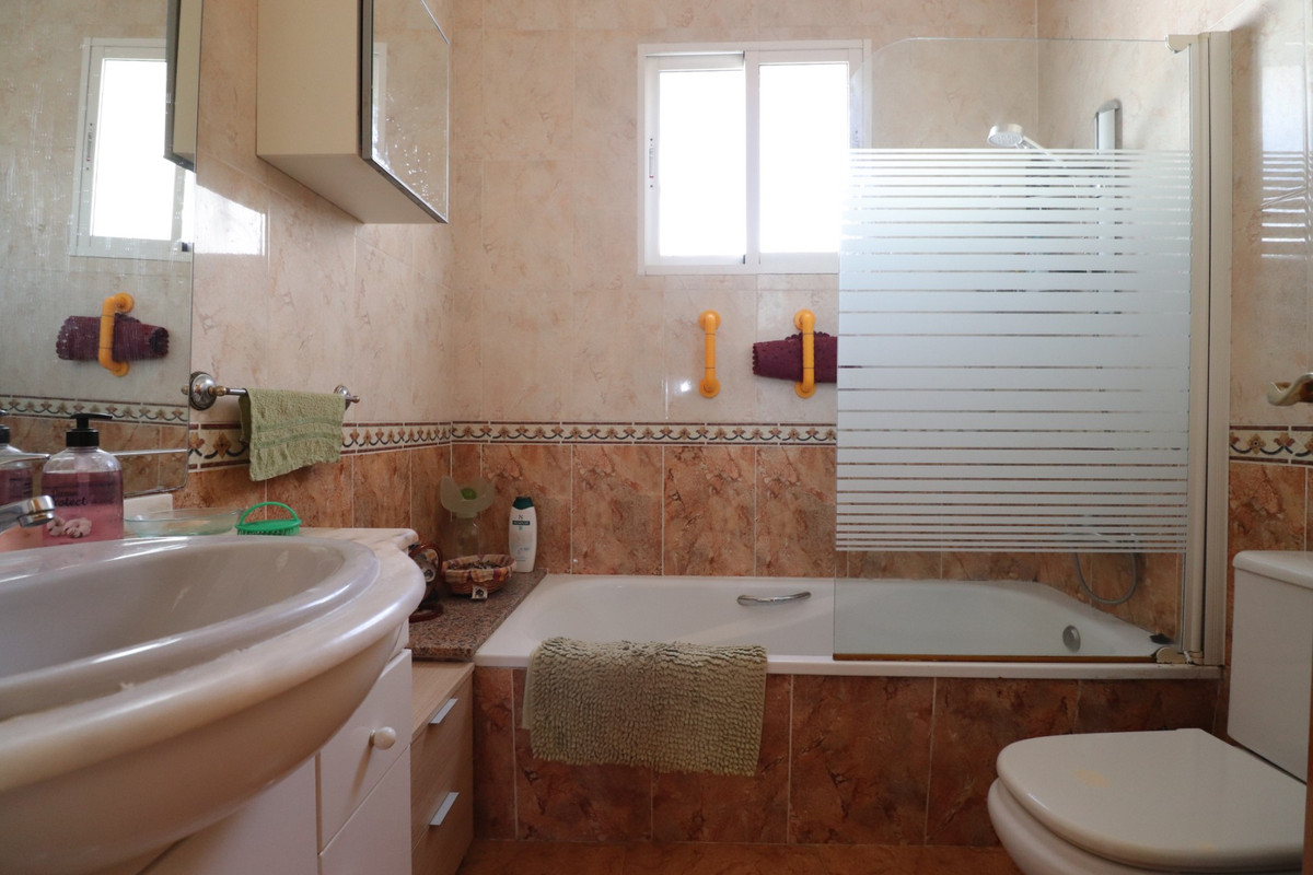 3 Bed Townhouse for sale in Albatera Costa Blanca, Alicante, Spain