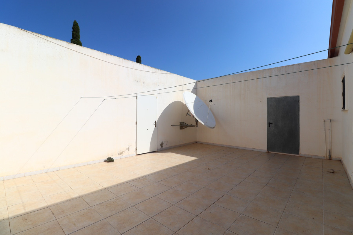 3 Bed Townhouse for sale in Albatera Costa Blanca, Alicante, Spain