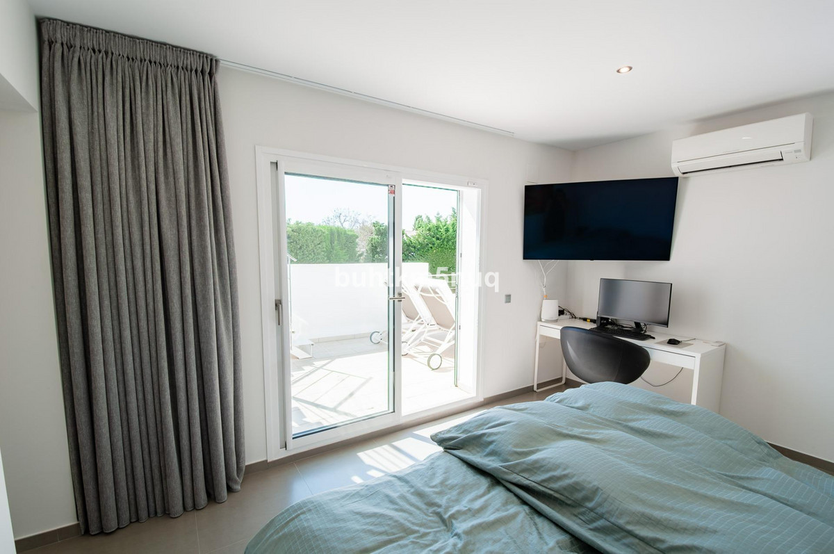 4 Bed Townhouse for sale in Calpe Costa Blanca, Alicante, Spain