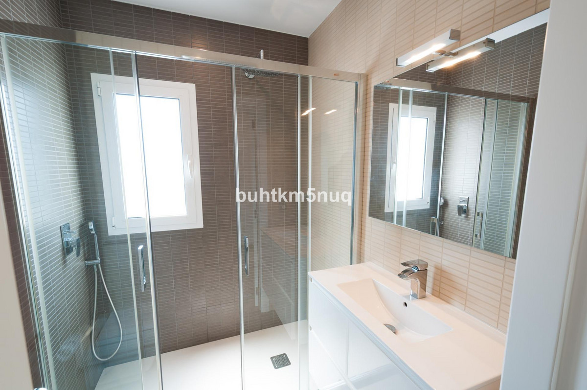 4 Bed Townhouse for sale in Calpe Costa Blanca, Alicante, Spain