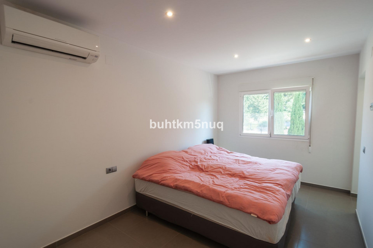 4 Bed Townhouse for sale in Calpe Costa Blanca, Alicante, Spain