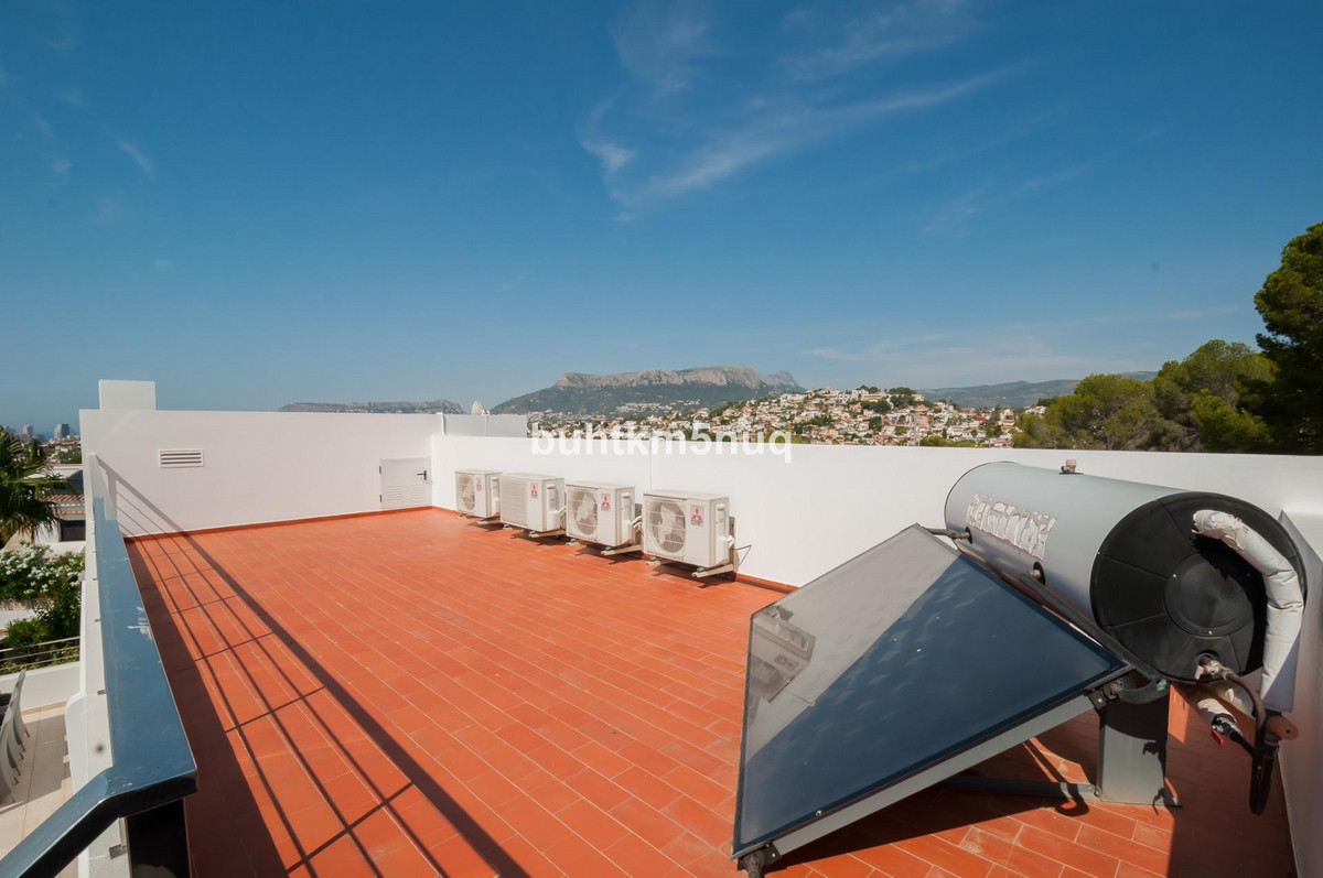 4 Bed Townhouse for sale in Calpe Costa Blanca, Alicante, Spain