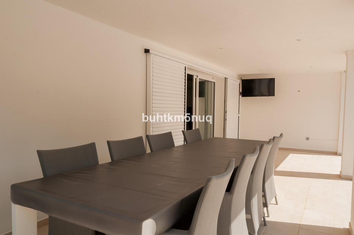 4 Bed Townhouse for sale in Calpe Costa Blanca, Alicante, Spain