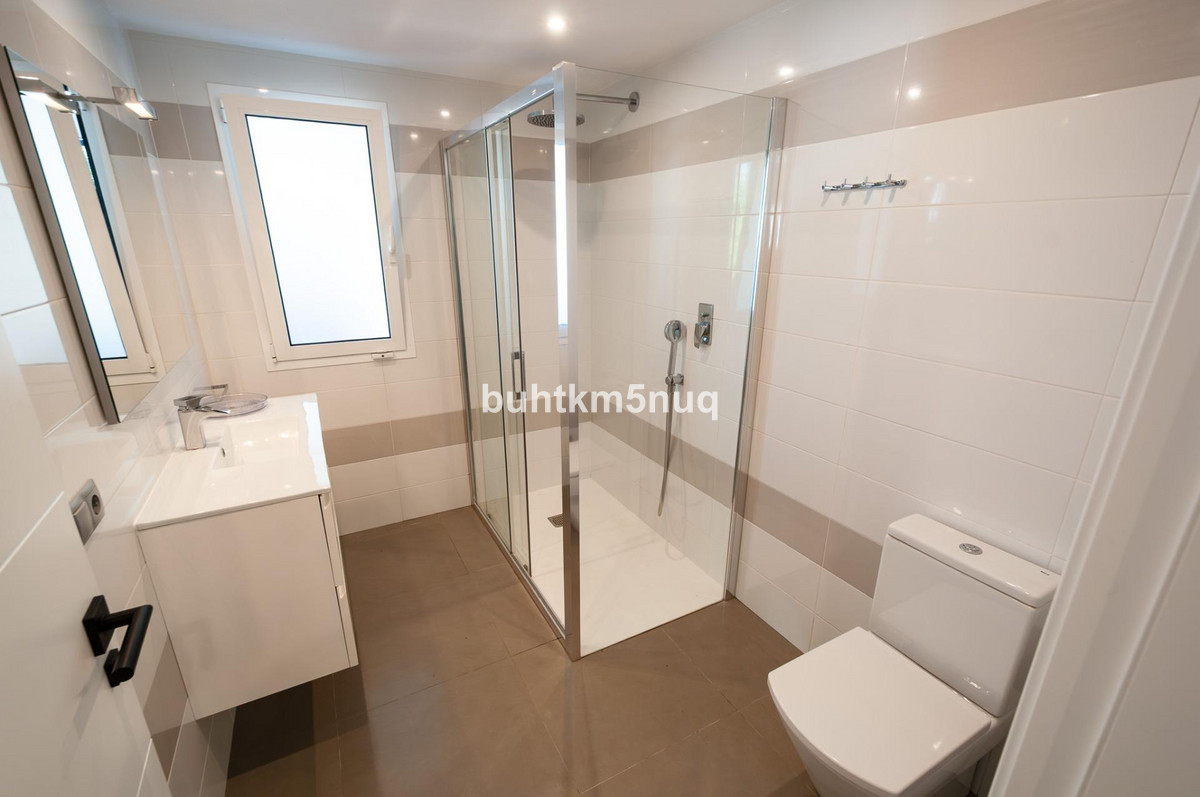 4 Bed Townhouse for sale in Calpe Costa Blanca, Alicante, Spain