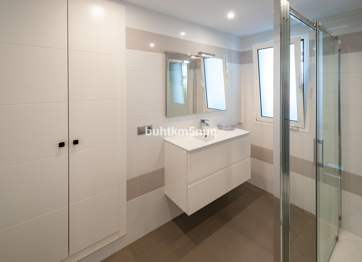 4 Bed Townhouse for sale in Calpe Costa Blanca, Alicante, Spain