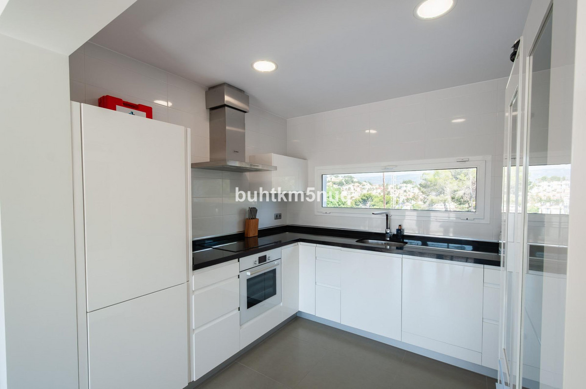 4 Bed Townhouse for sale in Calpe Costa Blanca, Alicante, Spain