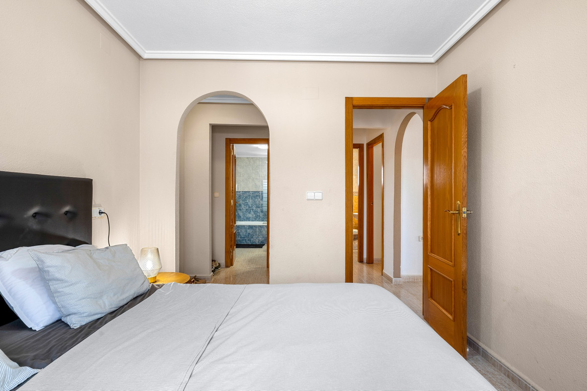 Se vende Villa - Chalet de 3 dormitorios en Costa Blanca, Alicante, España