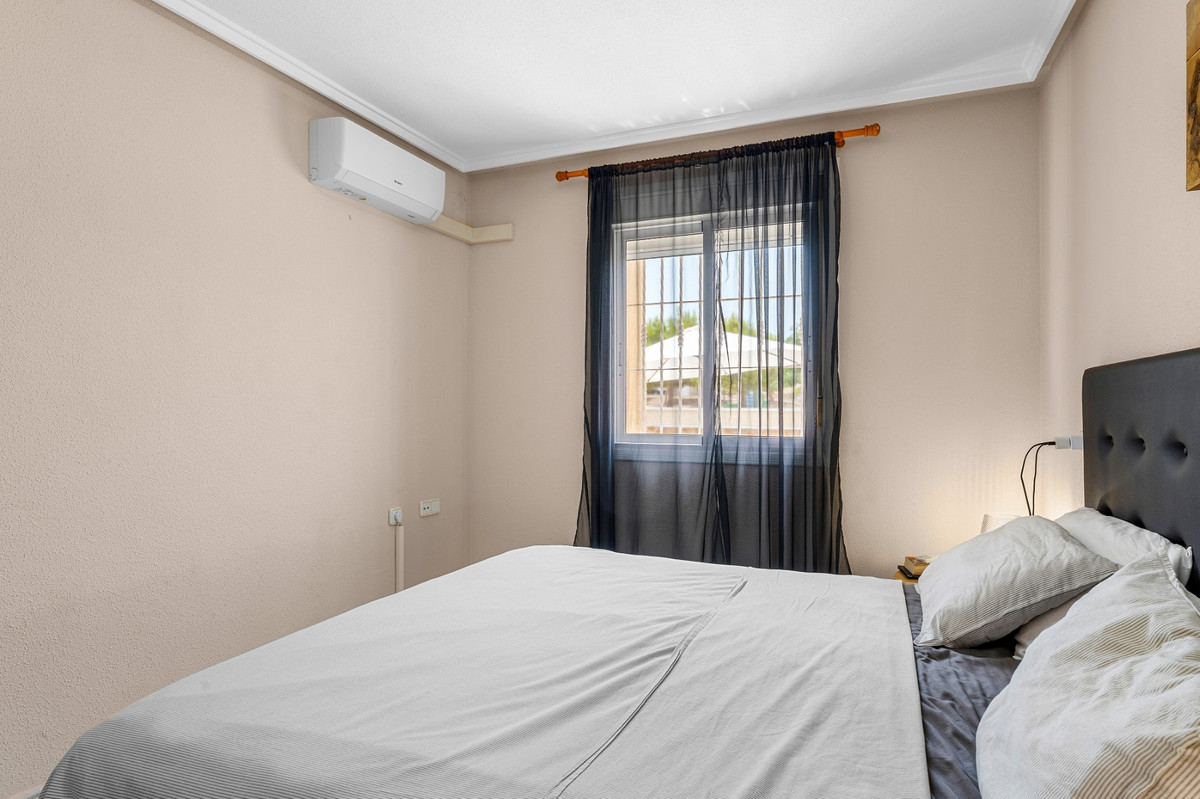 Se vende Villa - Chalet de 3 dormitorios en Costa Blanca, Alicante, España