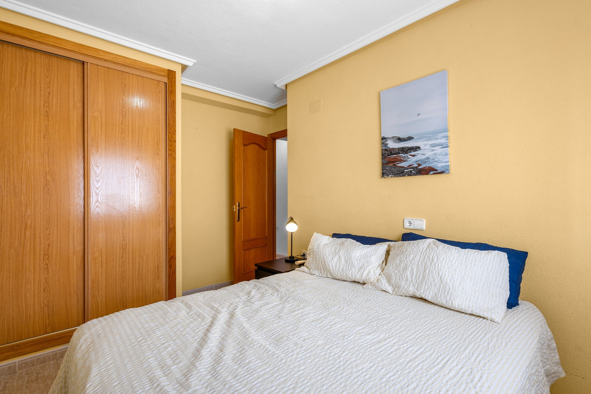 Se vende Villa - Chalet de 3 dormitorios en Costa Blanca, Alicante, España
