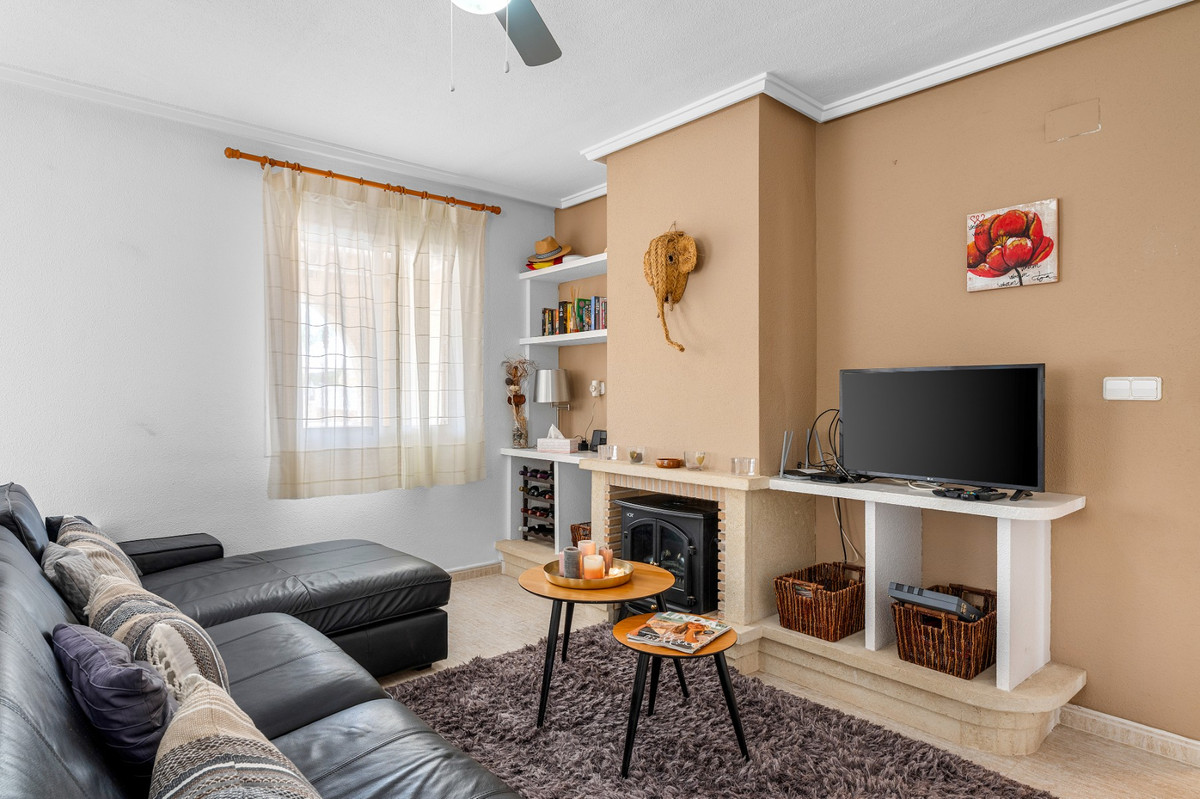 Se vende Villa - Chalet de 3 dormitorios en Costa Blanca, Alicante, España