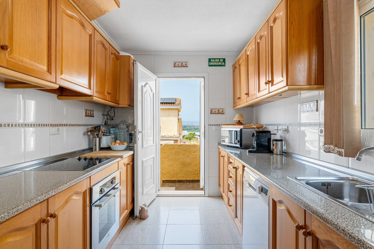 Se vende Villa - Chalet de 3 dormitorios en Costa Blanca, Alicante, España