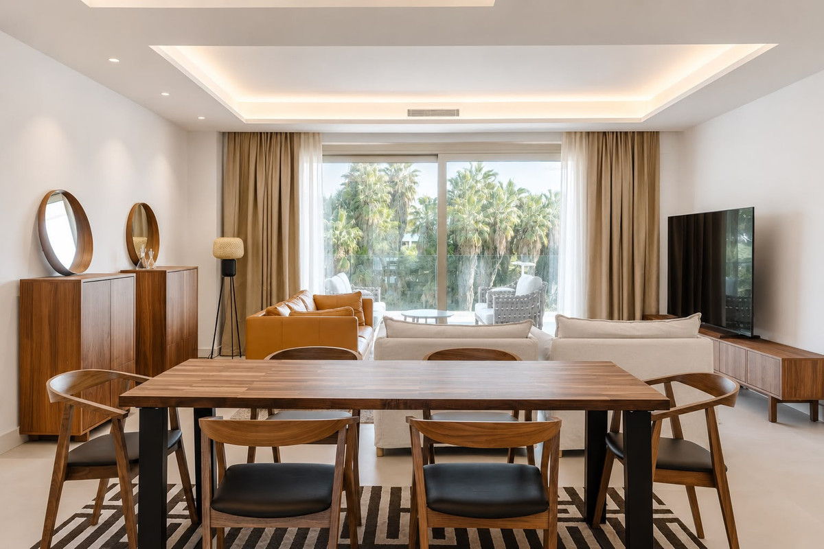 3 Bed Apartment for sale in The Golden Mile Costa Del Sol, Málaga, Spain