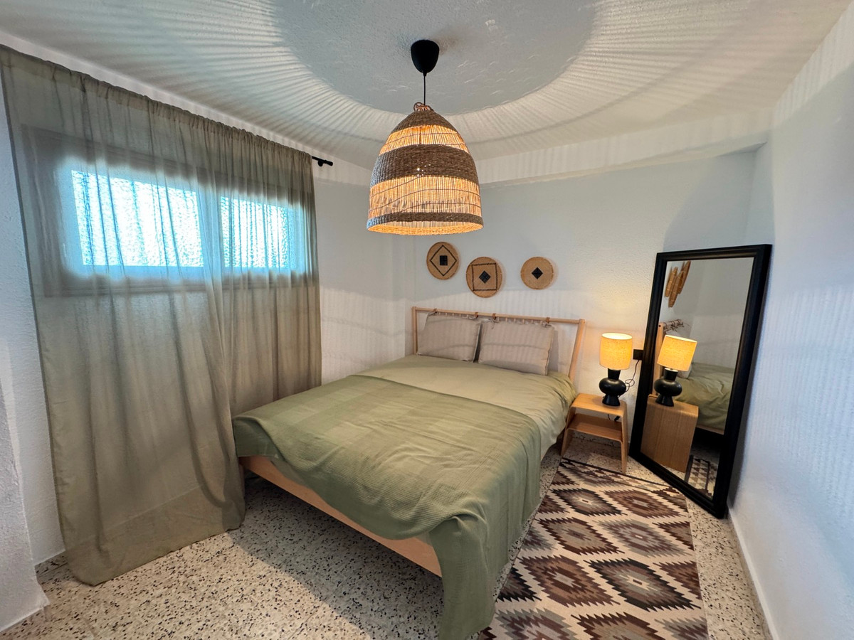 2 Bed Apartment for sale in Guardamar Del Segura Costa Blanca, Alicante, Spain