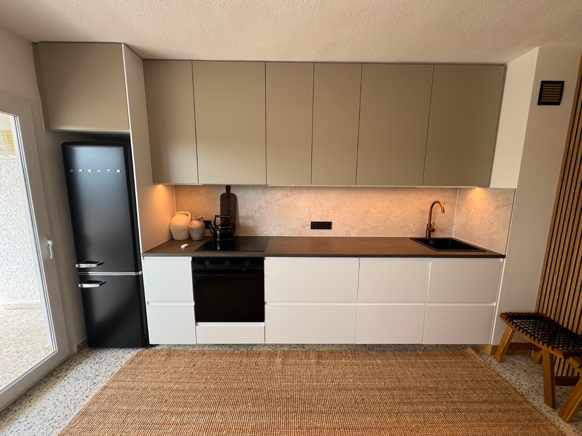 2 Bed Apartment for sale in Guardamar Del Segura Costa Blanca, Alicante, Spain