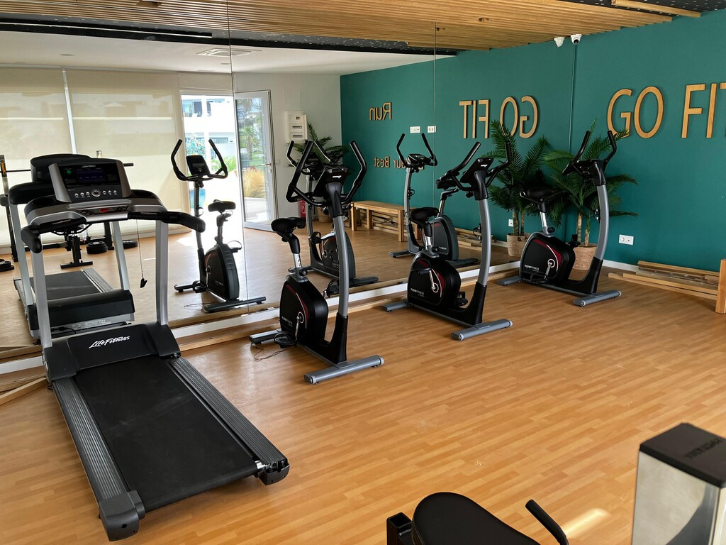 2 Bed Apartment for sale in Estepona Costa Del Sol, Málaga, Spain