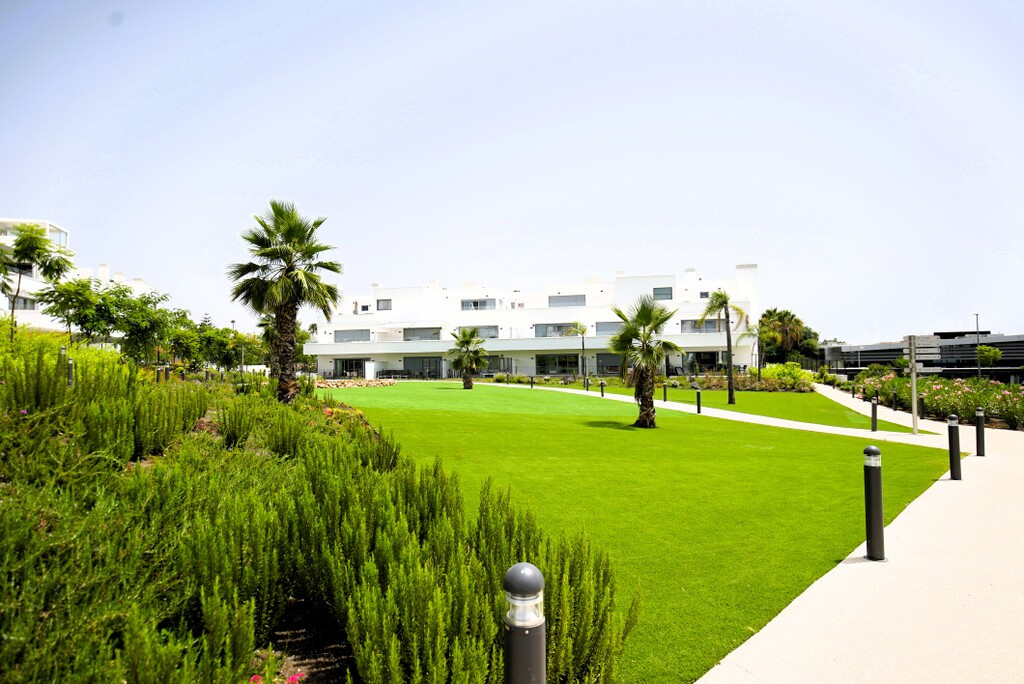2 Bed Apartment for sale in Estepona Costa Del Sol, Málaga, Spain